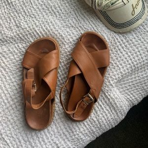 ALOHAS MARSHMALLOW SANDAL